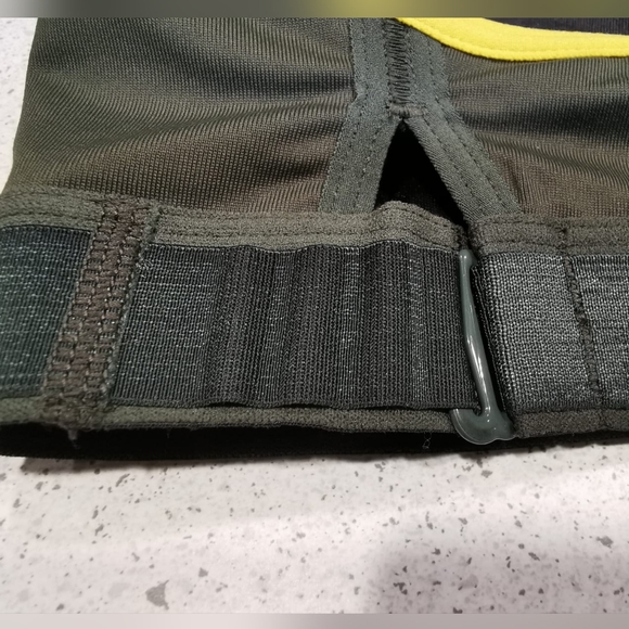 Lolë Sports Bras - Olive with Yellow and Pink with Burgundy - Picture 5 of 12